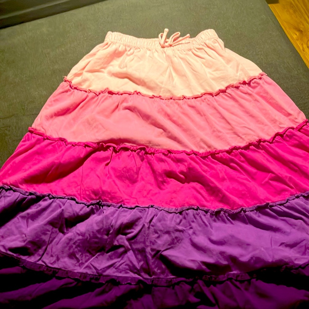 Kids skirt.